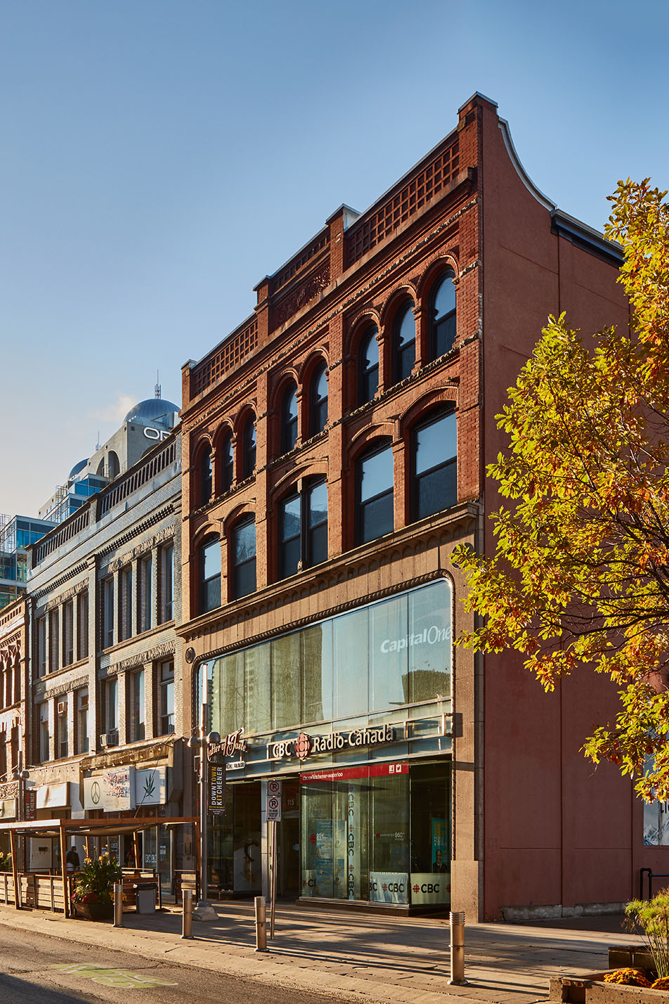 119 king west exterior